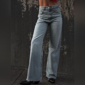 NEW Zara Women's 12 TRF Jeans Blue Wide Leg High Rise Full Length Raw Hem 44 EU